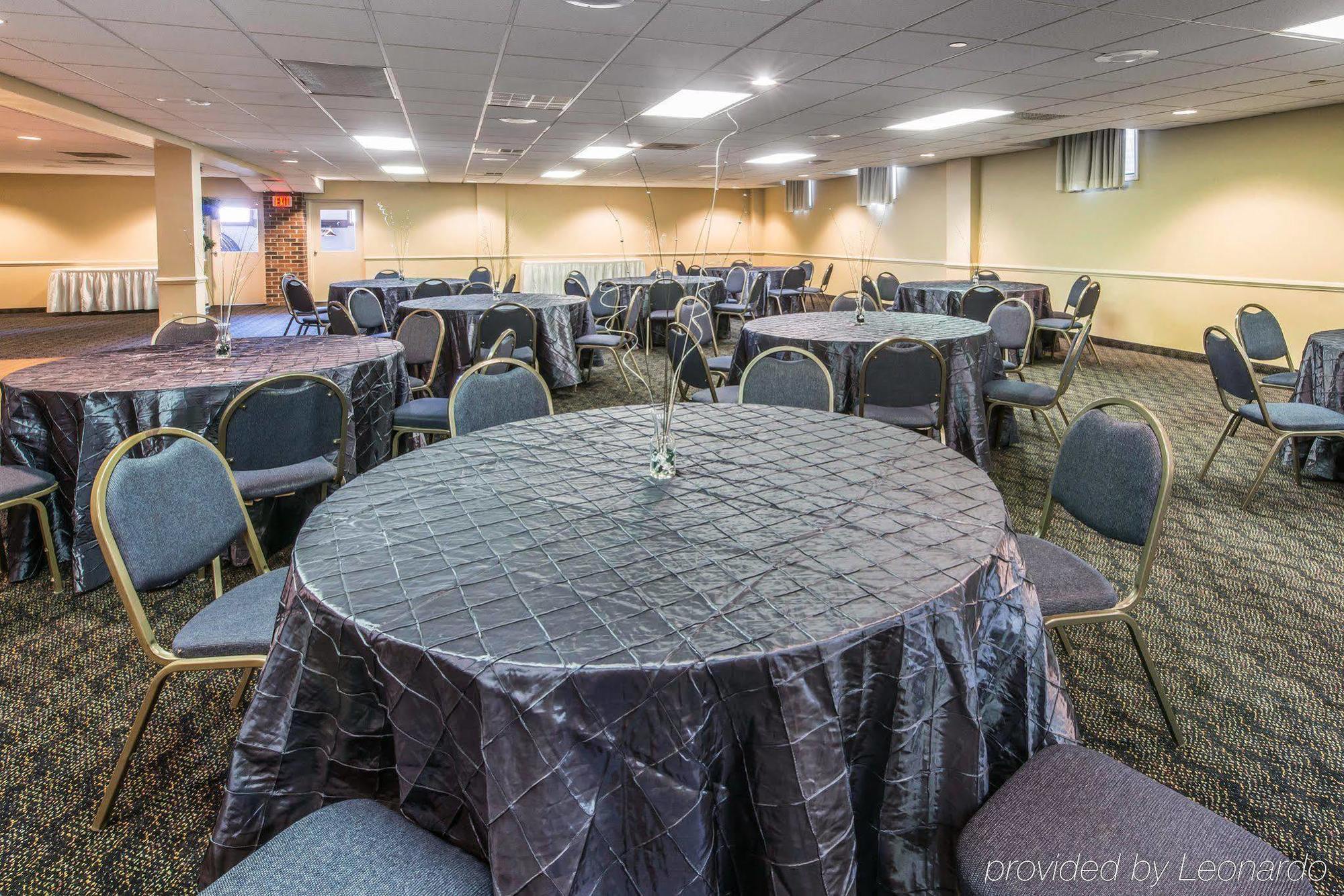 Comfort Inn Aikens Center Martinsburg Bagian luar foto